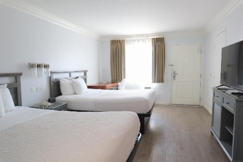 Days Inn by Wyndham Near City Of Hope image 14